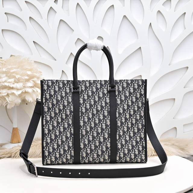 dior - Dior's Latest Handbags Are Available On The Official Website For Autum