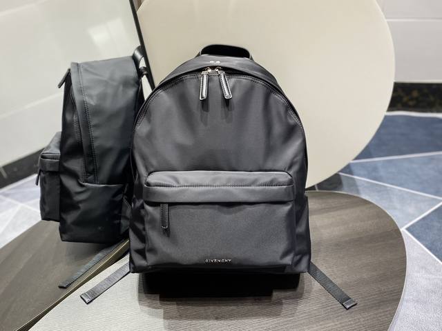 Top Original French Givenc*Y Backpack Counter Synchronous Update Neutral Style S