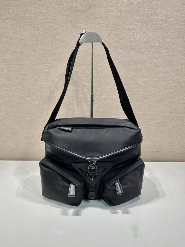 New Men's Bag 2Vd062 Crossbody Bag This Crossbody Bag Is Made Of Imported Nylon