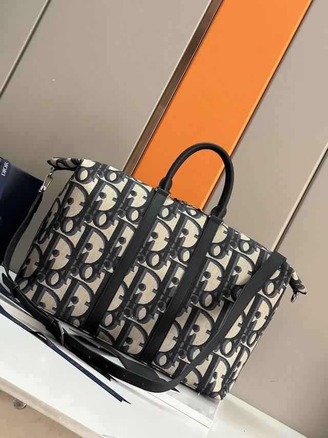 the Weekender 50 Is A New Addition To The Spring 2024 Men's Collection. It Sh