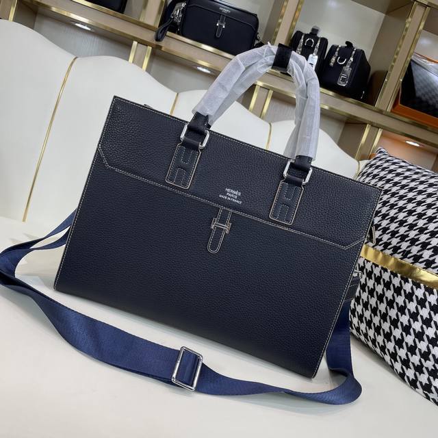 Original New High-End Men's Casual Briefcase With Exquisite Workmanship And Eleg