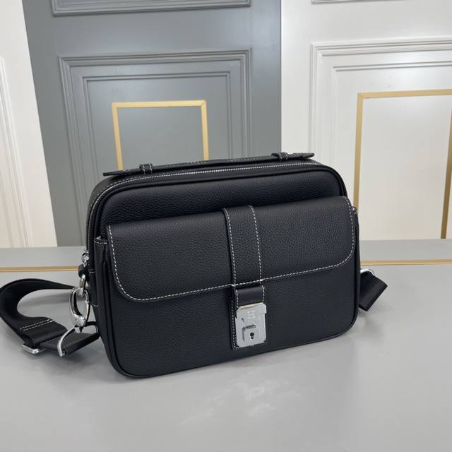 Counter Same Style High-End Men's Casual Crossbody Bag, Exquisite Workmanship An