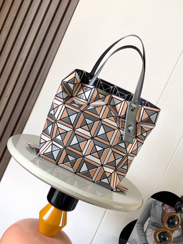 Original Quantity Issey Miyake Bao Bao Size 34Cmx34Cm Issey Miyake 24Th December