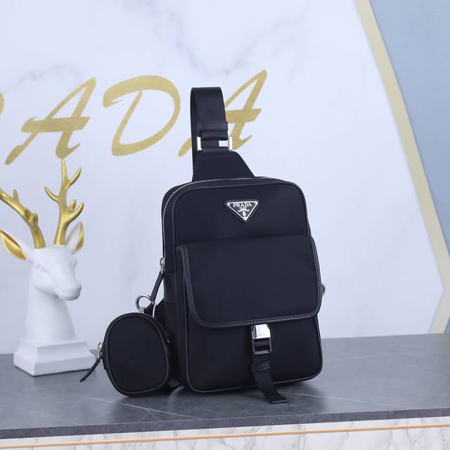 Classic New Shoulder Bag Crossbody Bag Can Also Be Used As A Chest Bag Multifunc