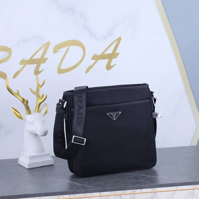 Model 2Vh797 New Nylon Messenger Bag Official Website Synchronization Top Qualit