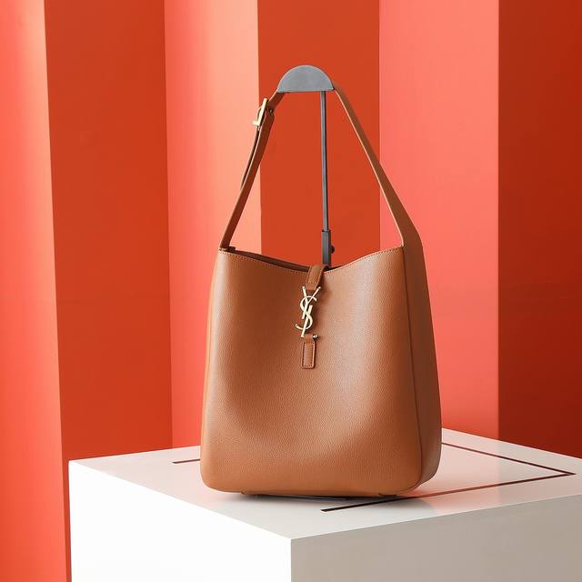 ys1 Hobo Bag Underarm Bag Large Black I Tell You This Bag Looks Ordinary But