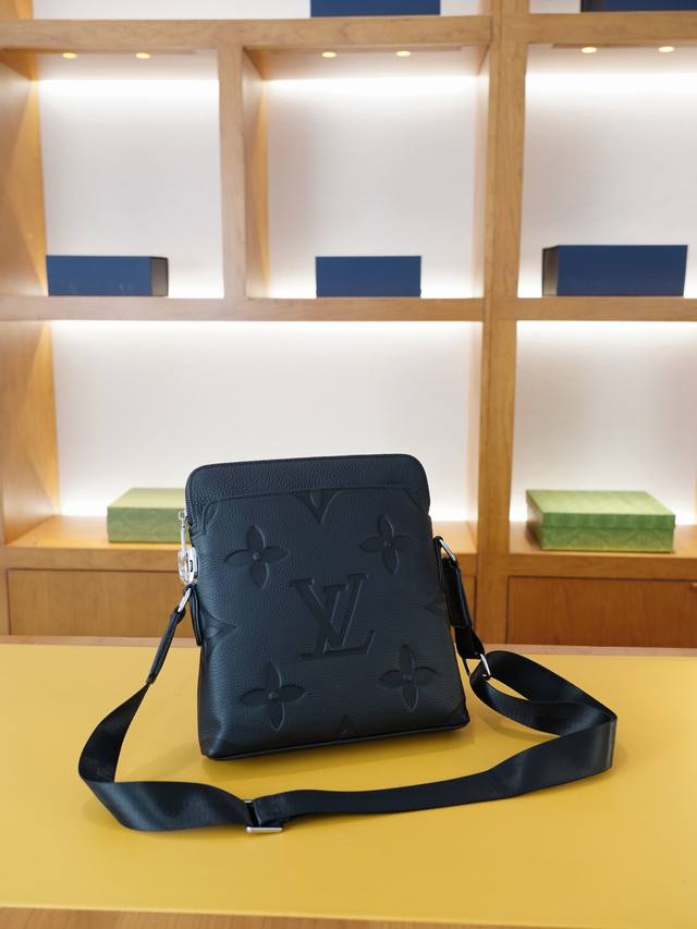 Louis Vuitton Official Website Synchronized High Version Crossbody Shoulder Bag