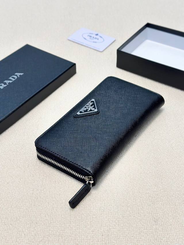 Color Black Size 20X10 Prada Popular Cross-Grain Cowhide Counter Synchronization