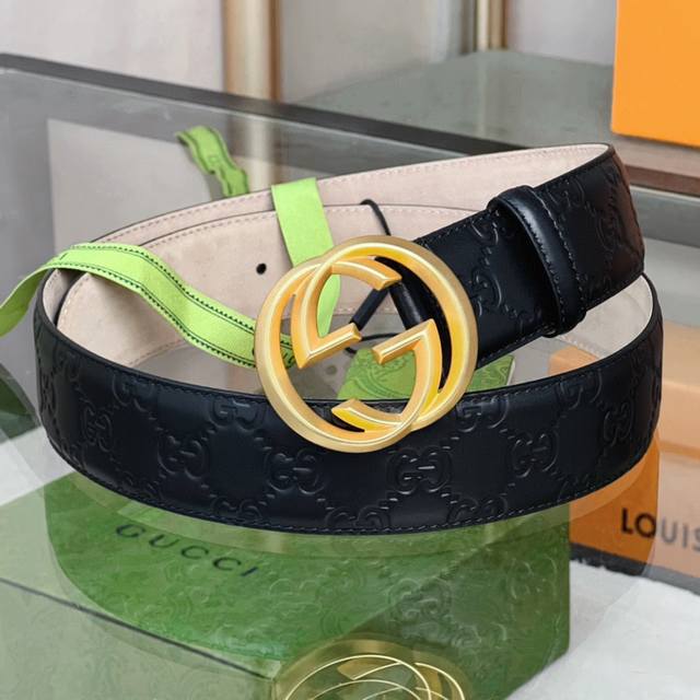Brand: Gucci: Comes With A Full Set Of Original Packaging Material: Imported Cow