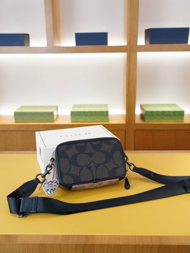 High-End Crossbody Shoulder Bag Synchronized With Coach Official Website. Timele