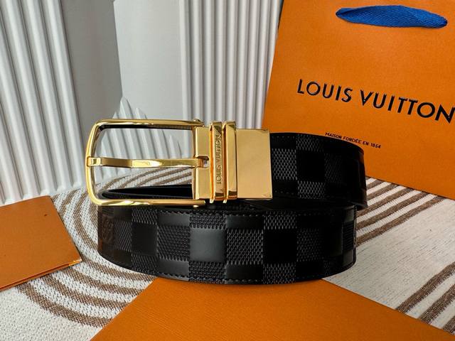 Men's Classic Lv Belt Original Leather Material With Iconic Lv Pattern Double-Br