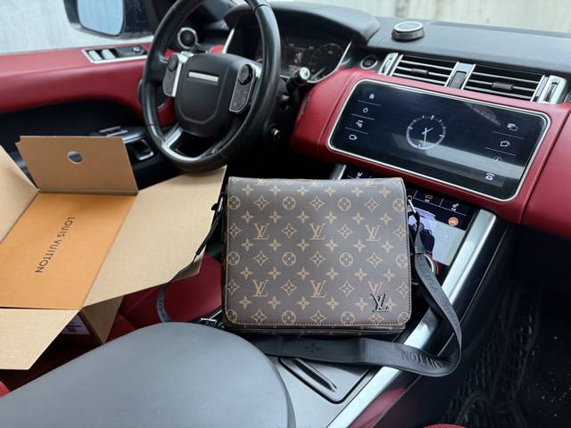 Chip Version High-End Louis Vuutton Lv Shoulder Bag Louis Vuitton Messenger Bag