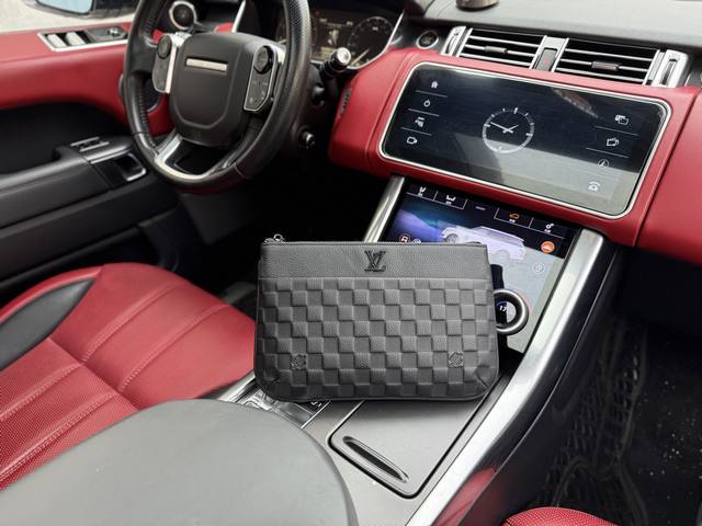 High-End Goods New Louis Vuitton Lv Clutch Bag Louis Vuitton Pure Leather Clutch