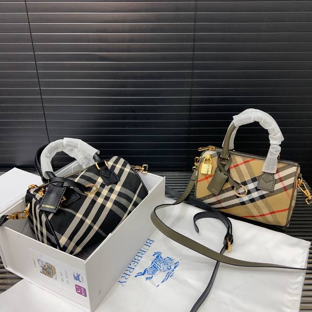 burberry Burberry Pillow Bag Casual Versatile Crossbody Bag Real Shot Deliver