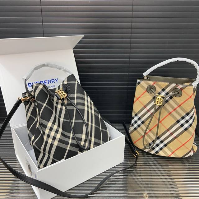 burberry Burberry Drawstring Bucket Bag Storage Bag Unisex Shoulder Messenger