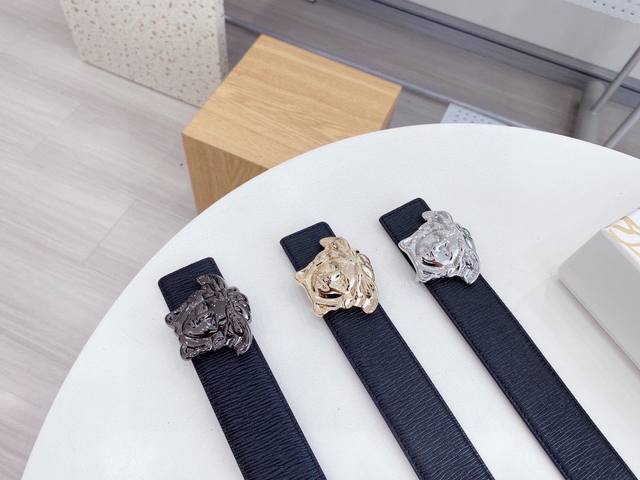 Versace - Top Layer Cowhide Bottom, Double-Sided, High-End Product, Clear Textur