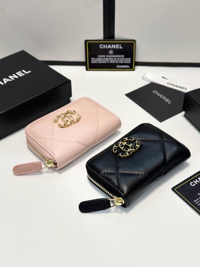Color Black And Pink Size 10X7 Chanel's New Dual-Use Wallet And Card Holder Fine