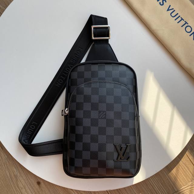 New Louis Vuitton Lv Chest Bag Imported From Taiwan With Imported Cowhide Top Qu