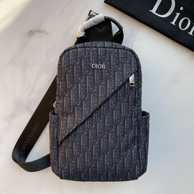 Hot Item Coming Dior Men's Chest Bag Model 2061 Size 29 17 6.5Cm The Real Pictur