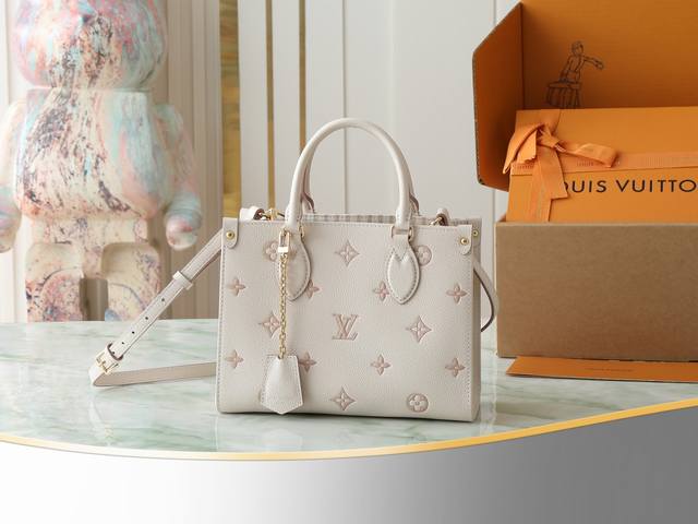 Top Original Single Home Real Shot M14403 Cream Full Leather Square Bag Onthego
