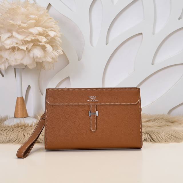 hermes-The Latest Hermes Men's Clutch Is Made Of Original Calfskin Leather. I