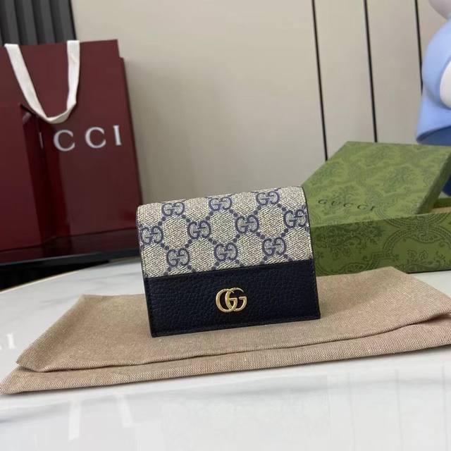 The Top-Of-The-Line Version Of The Double G Accessories From The 70S Collection