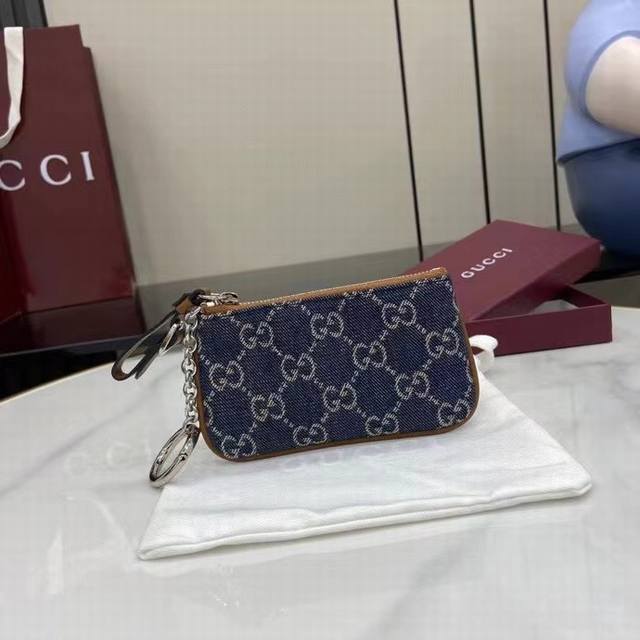 Premium Version Of The Gg Emblem Series With A Card Holder The Gg Emblem Series