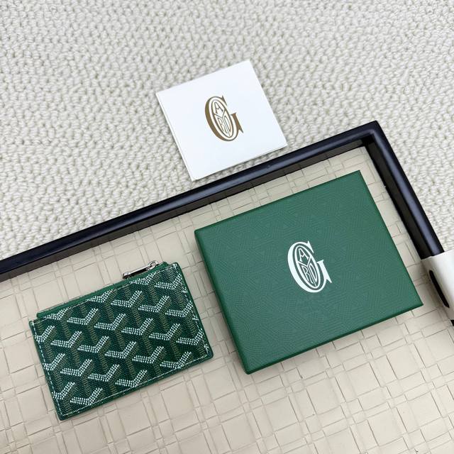 Goyard Bourbon Zippered Coin And Card Holder This Coin And Card Holder Has 3 Car