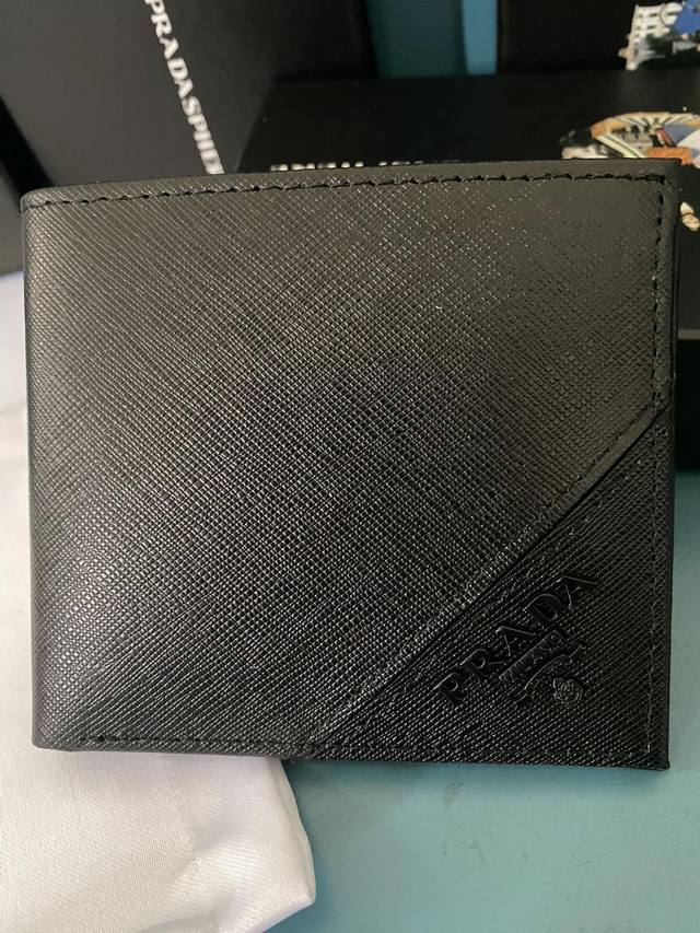 prada Men's Short Wallet Latest Style Counter Official Website Synchronized G