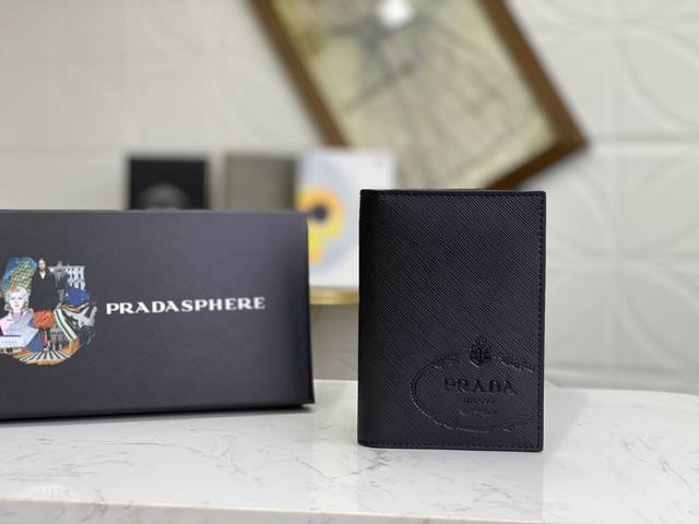 prada Latest Men's Passport Holder Latest Style From The Counter, Authentic P
