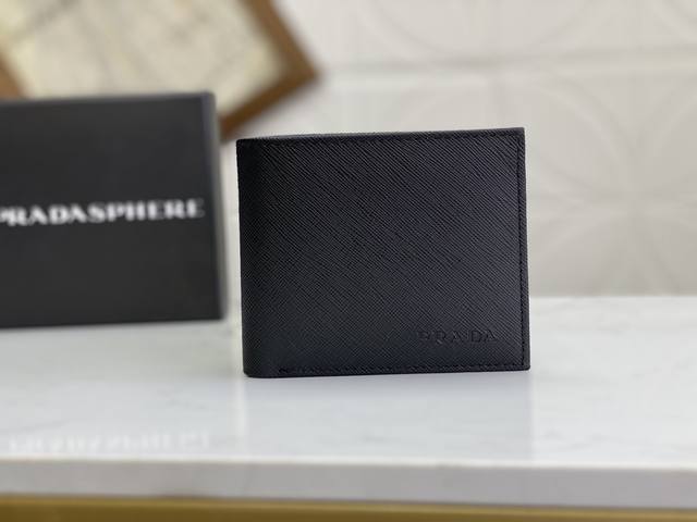 prada Men's Short Wallet Latest Style Counter Official Website Synchronized G
