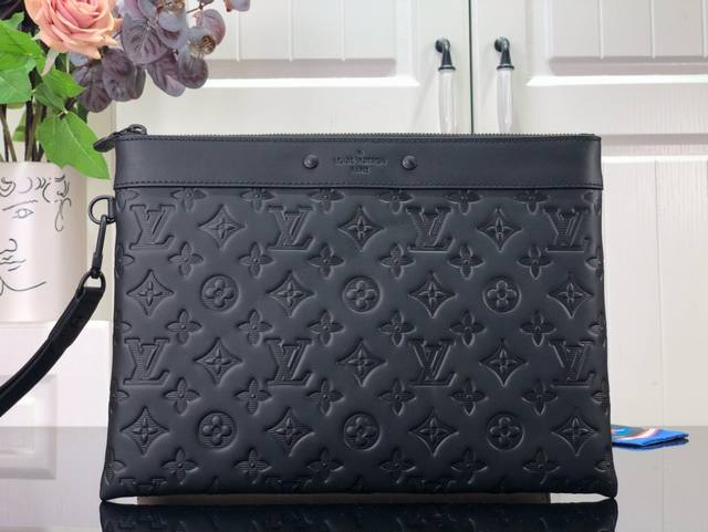 Louis Vuitton Pochette To-Go Clutch M82079 This Pochette To-Go Clutch Is From Th