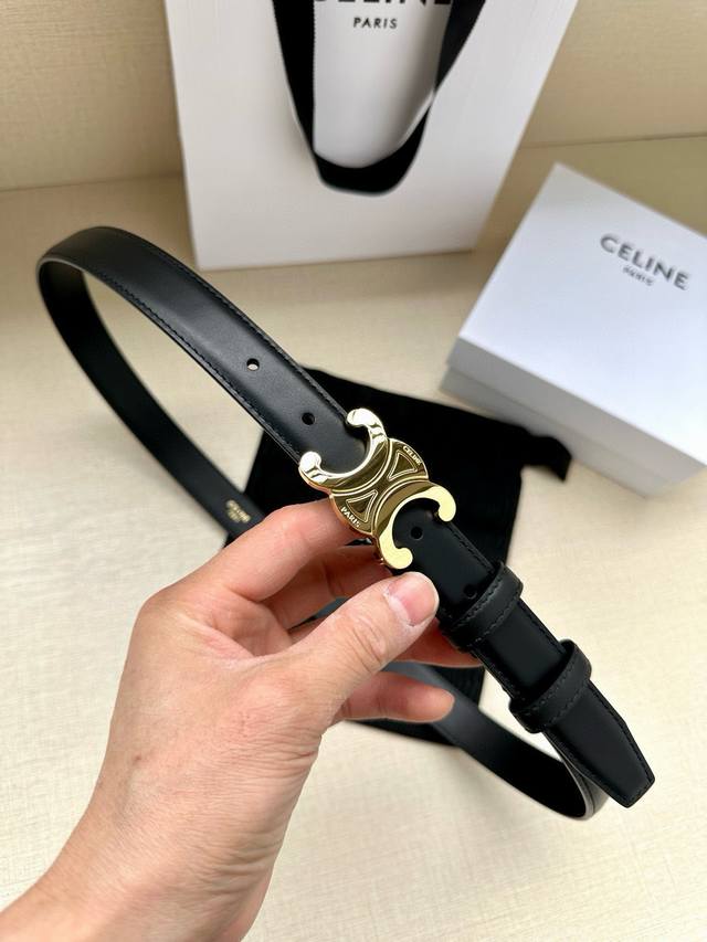 Width 2.5Cm Celine Triomphe Medium Leather Belt First Layer Leather Mid-Rise Wid