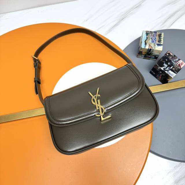 Such A Charming And Cool Texture [Ysl Saint Laurent Women's Solferino Medium Box