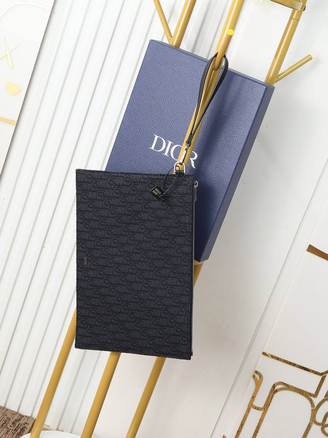The Highest Version On The Market. Welcome To Compare. A4 Clutch Black Oblique P
