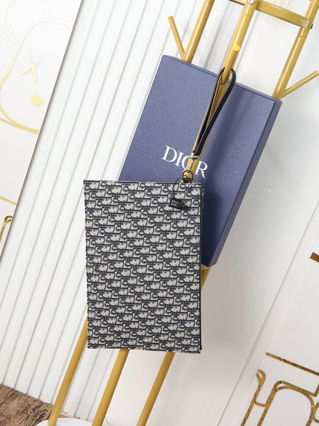 The Highest Version On The Market. Welcome To Compare. A4 Clutch Beige And Black