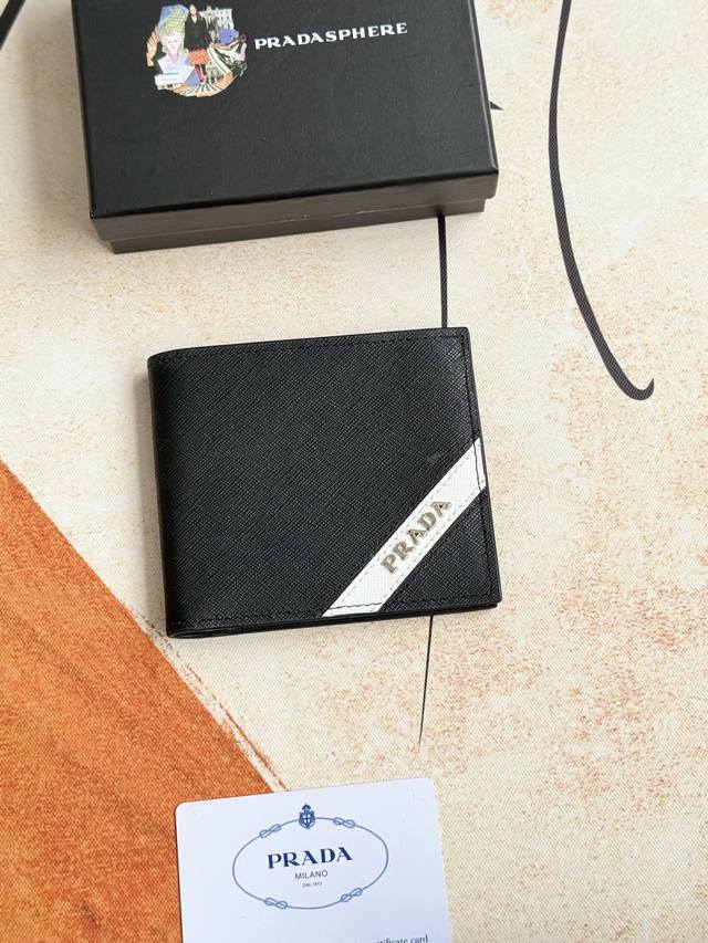 prada Men's Short Wallet Latest Style Counter Official Website Synchronized G