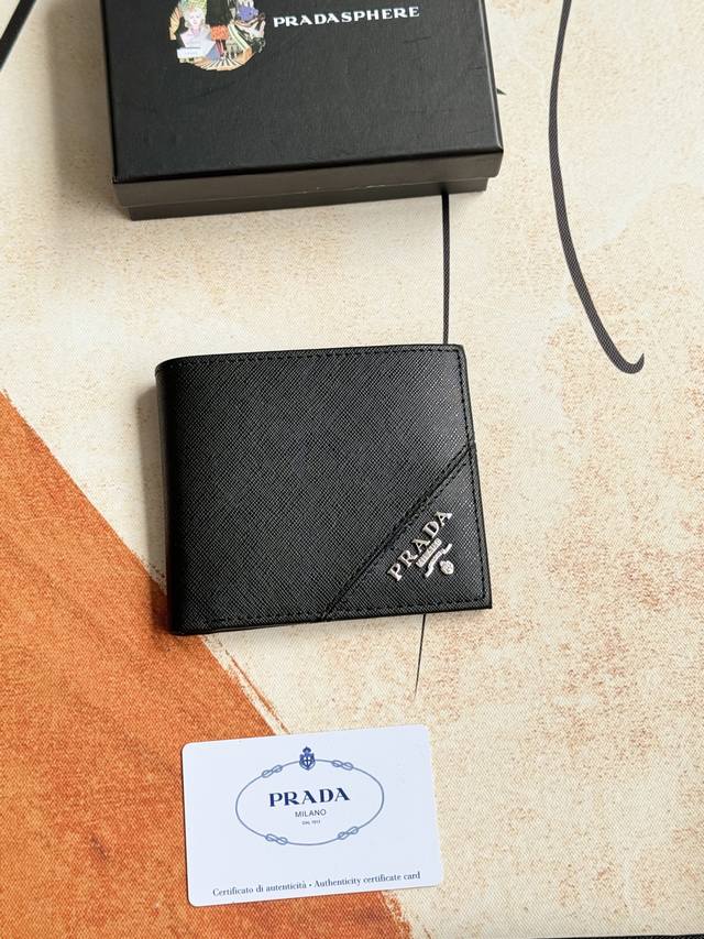 prada Men's Short Wallet Latest Style Counter Official Website Synchronized G