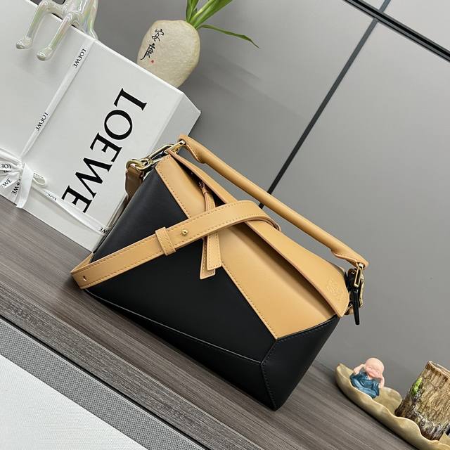 lw New Small Classic Calf Leather Puzzle Handbag The Debut Handbag From The H