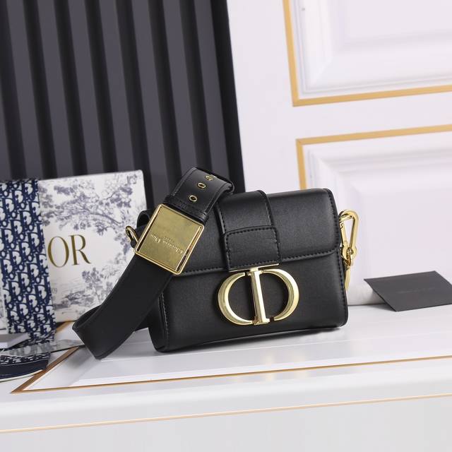 With Original Box Dio.R 30 Montaigne Mini Box 30 Montaigne Is A Bag With A Stron