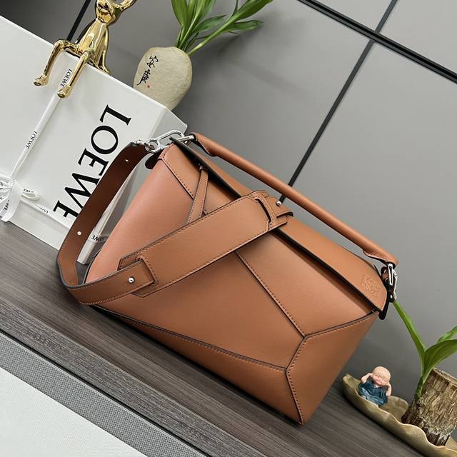 lw Medium Soft Cowhide Puzzle Handbag New Color The Debut Handbag From Lo* Th