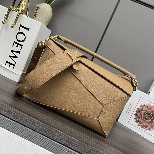 lw Medium Grained Cowhide Puzzle Handbag New Color The Debut Handbag From Lo*