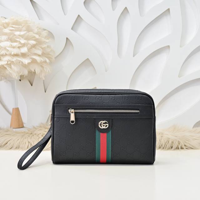 gucci-Gucci's Latest Men's Handbags Are Made Of Imported Calfskin Leather. Th