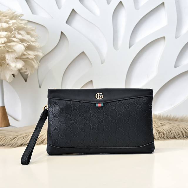 gucci-Gucci's Latest Men's Handbags Are Made Of Imported Calfskin Leather. Th
