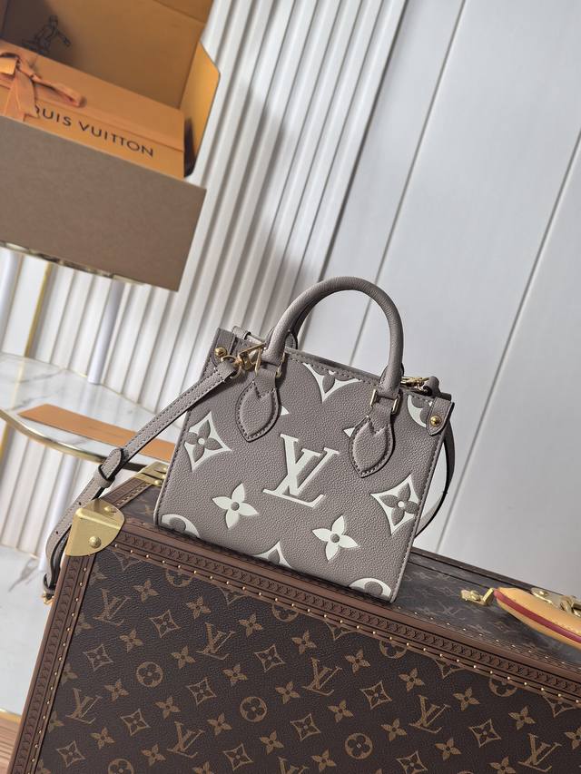 Dynamic Chip 163C01 Top Original M46993 M 54 This Onthego Bb Handbag Is Made Of