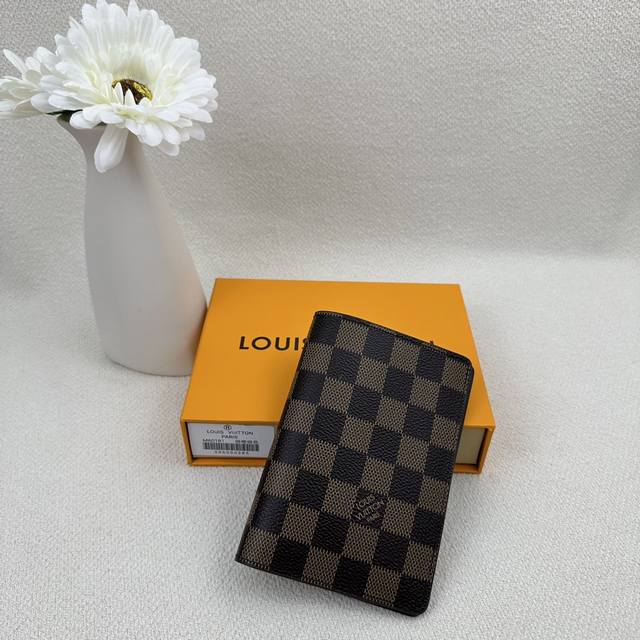 m60181 Passport Book This Monogram Canvas Travel Document Holder Can Hold Not