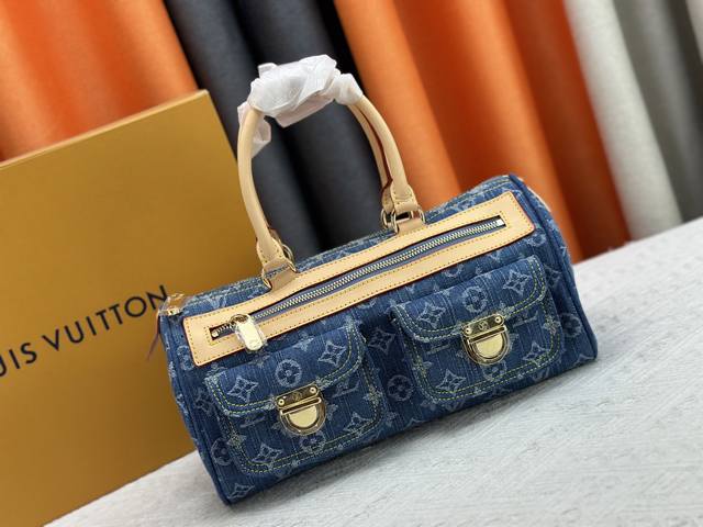 Hand-Held Pillow Bag Cool Denim Series Is Now In Stock. The Limited Edition Of T
