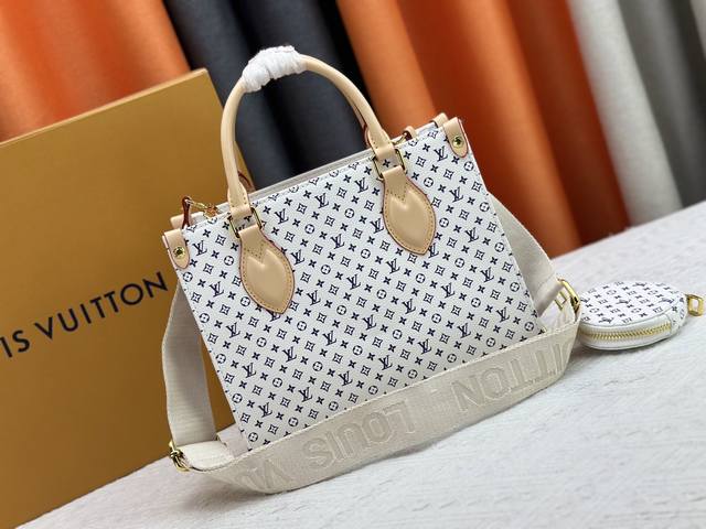 Upgraded Original M46373 White Small Flowers This Onthego Small Handbag Is A Com