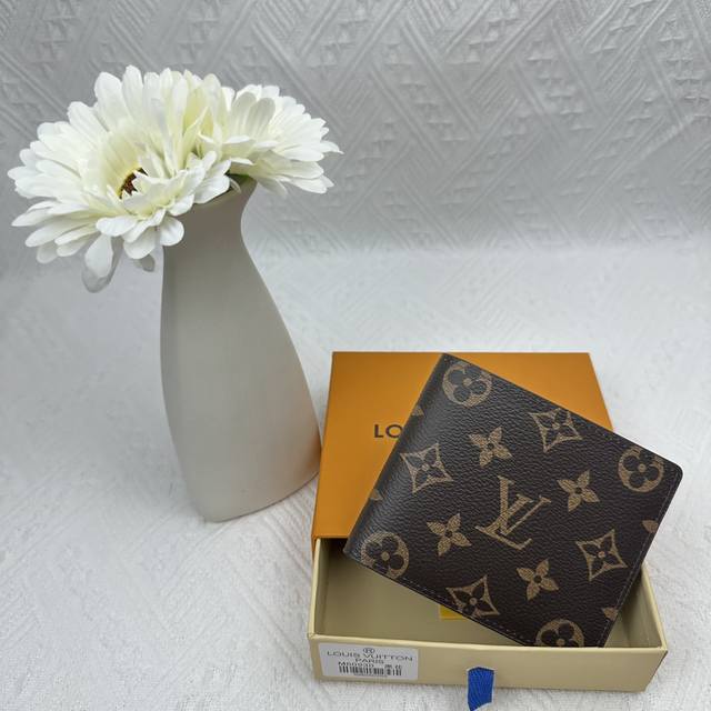 Top Original M60930 Short Clip Album Is Made Of Iconic Damier Graphite Canvas. I