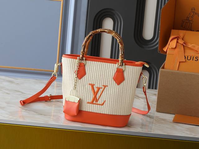 Upgraded Original M66588 This Wallet On Chain Handbag Is From Louis Vuitton Lv B